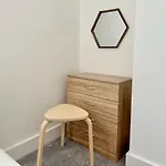 Fountain No 5 With Free Parking شقة يورك