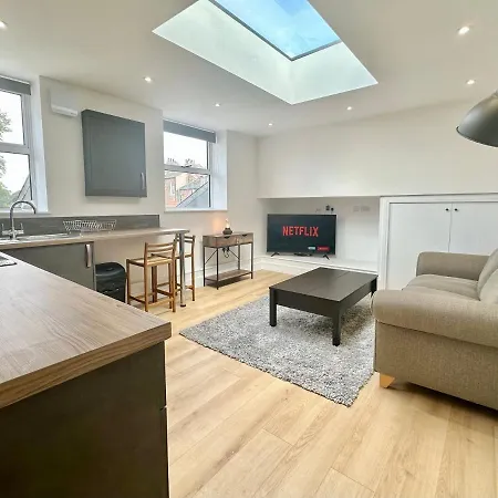 Fountain No 5 With Free Parking * York