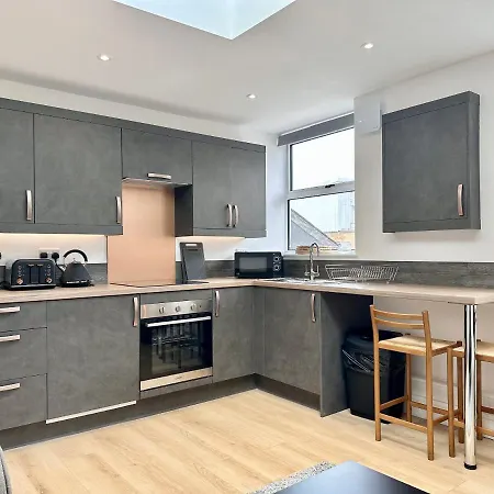 Fountain No 5 With Free Parking York