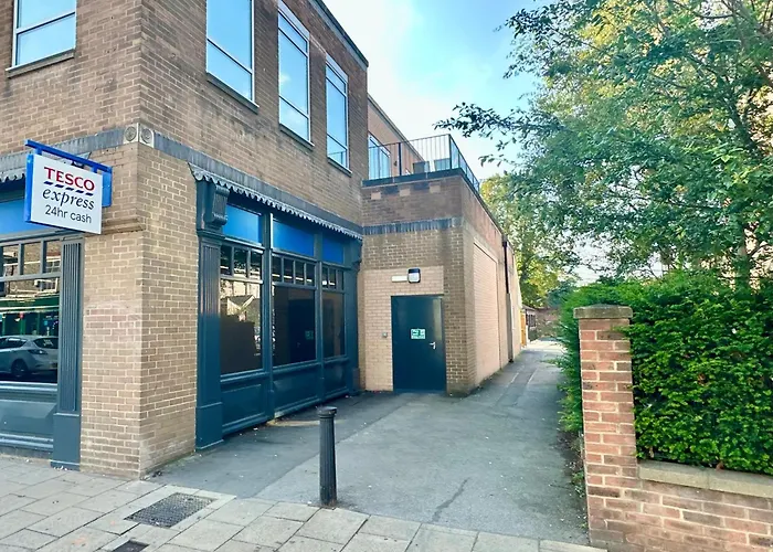 Fountain No 5 With Free Parking * York