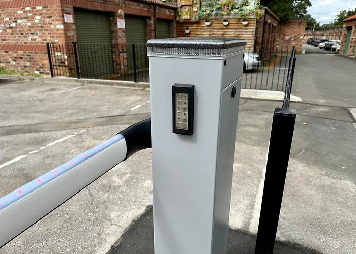 Fountain No 5 With Free Parking